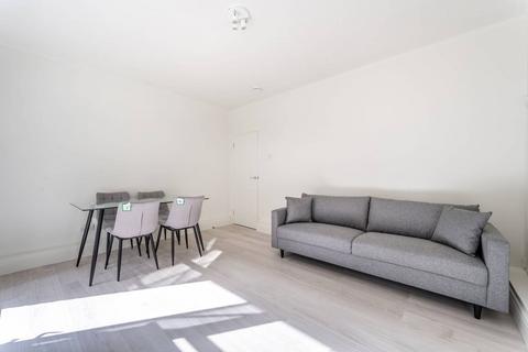 2 bedroom flat to rent, Pepper Street, London Bridge, London, SE1