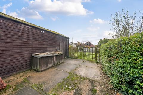 4 bedroom detached bungalow for sale, Station Road, Harvington, Evesham