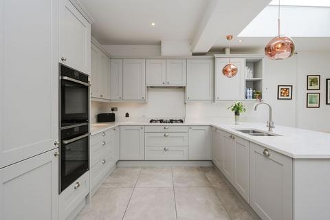 46 Tolverne Road, London, SW20 8RA