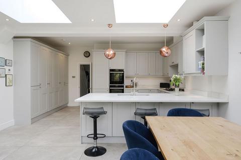 46 Tolverne Road, London, SW20 8RA