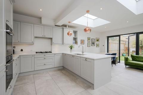 46 Tolverne Road, London, SW20 8RA