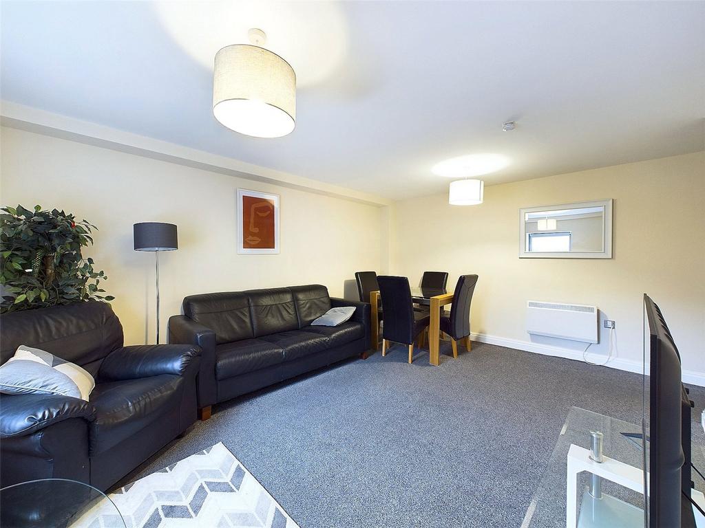 Living/Dining Room