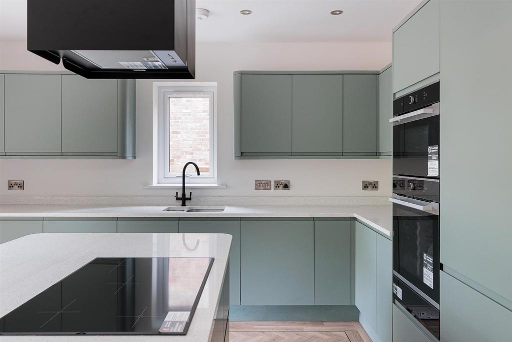 Kitchen Family Room