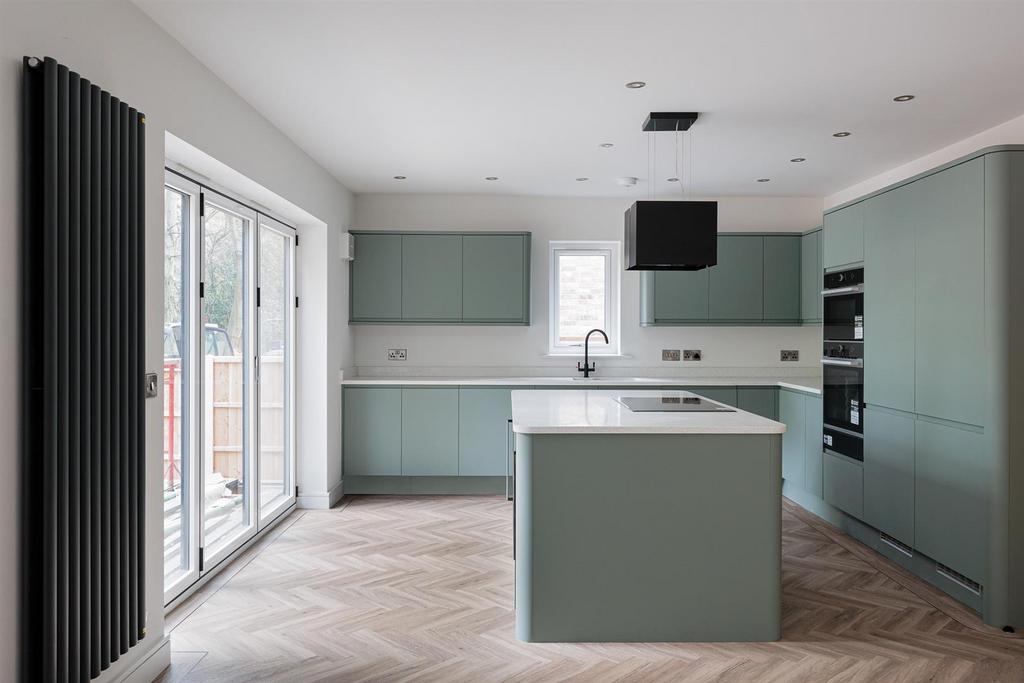 Kitchen Family Room