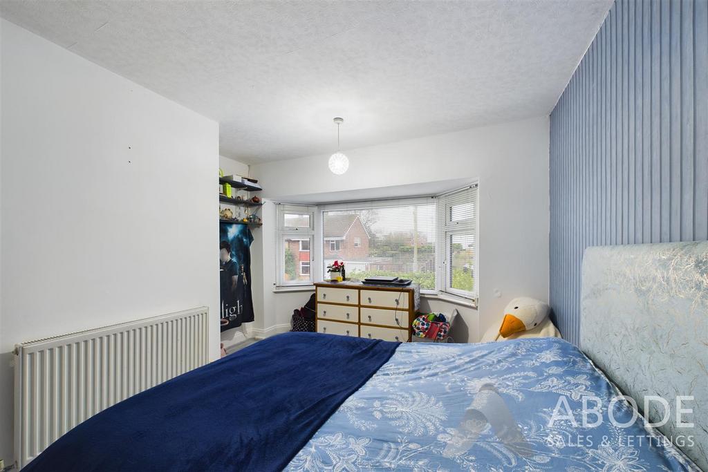CAM02696 G0-PR0424-STILL023.jpg