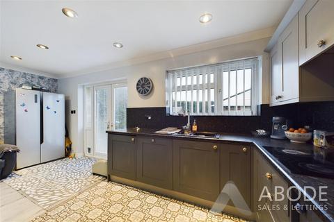 6 Beverley Crescent, Forsbrook, Stoke-on-trent, ST11 9DQ