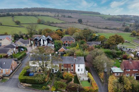 2 bedroom cottage for sale, Church Street North, Old Whittington, Chesterfield, S41 9QP