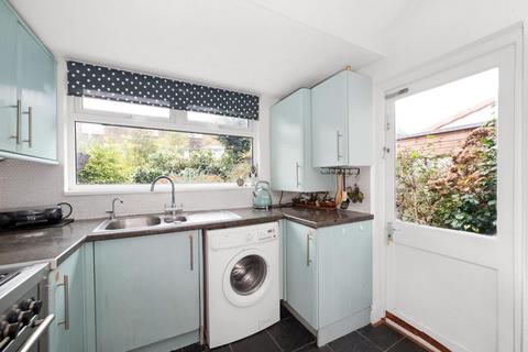 2 bedroom ground floor flat for sale, Ullswater Road, West Norwood, SE27