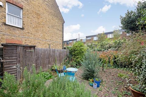 2 bedroom ground floor flat for sale, Ullswater Road, West Norwood, SE27