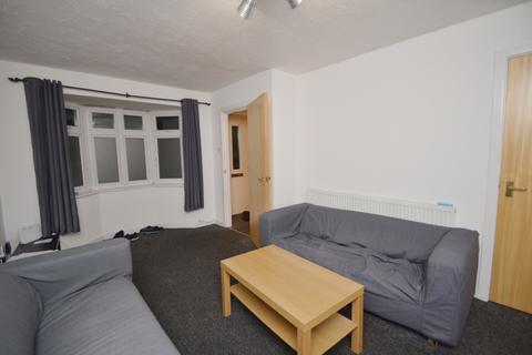 4 bedroom terraced house to rent, Stretford Road, Manchester M15