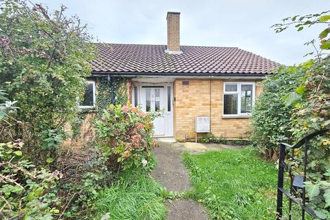 2 bedroom bungalow for sale, Monington Road, Glastonbury, BA6