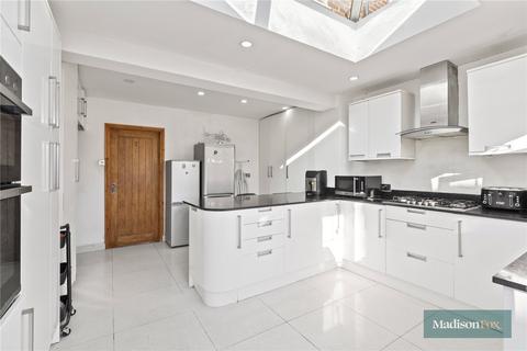 5 bedroom end of terrace house for sale, Longshaw Road, Chingford E4