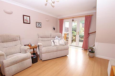 2 bedroom end of terrace house for sale, St. Dunstans Rise, West Hunsbury