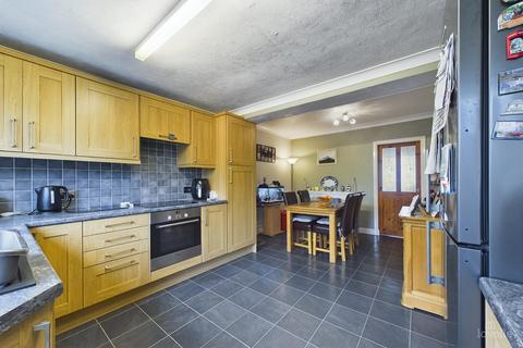 3 bedroom semi-detached house for sale, Prospect Villas, North Lincolnshire DN18