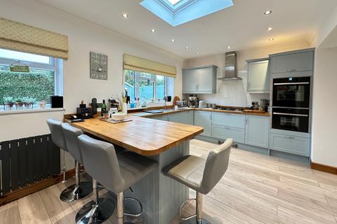 undefined, Westbury Close, Highcliffe, Dorset. BH23 4PE