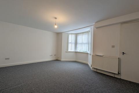 2 bedroom flat to rent, Folkestone Road, Dover, CT17