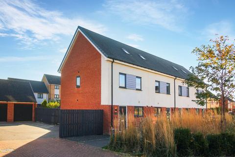 3 bedroom end of terrace house for sale, Elemore Close, Newcastle Upon Tyne