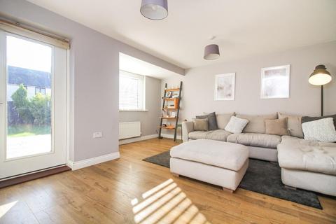 3 bedroom end of terrace house for sale, Elemore Close, Newcastle Upon Tyne