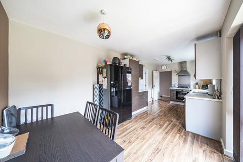 17 Holywell Way, Staines-upon-thames, TW19 7SG