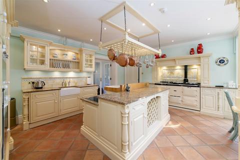 7 bedroom detached house for sale, Mill Lane West, Brough