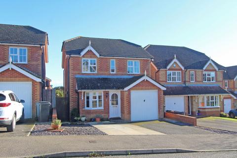 3 bedroom detached house for sale, Lambourn Avenue, Pevensey BN24