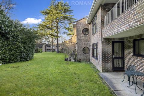 undefined, North End Lane, Ascot SL5