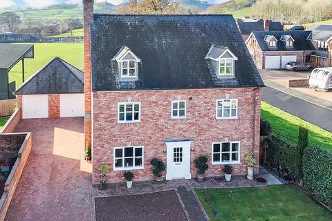 5 bedroom detached house for sale, Ffordd Spoonley, Llansantffraid