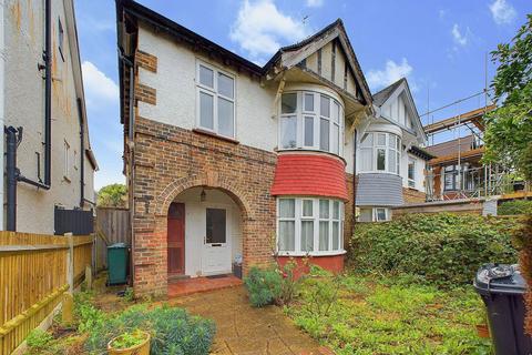 2 bedroom flat for sale, Braemore Road, Hove, BN3 4HB