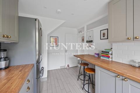 2 bedroom flat for sale, Willesden Lane, London, NW2