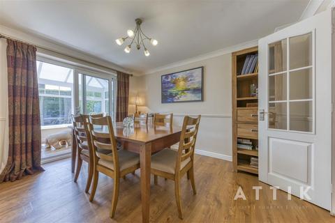 4 bedroom detached house for sale, Teasel Road, Attleborough