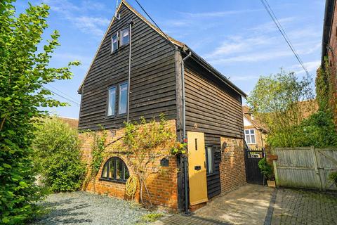 2 bedroom house to rent, Church Street, Hatfield AL9