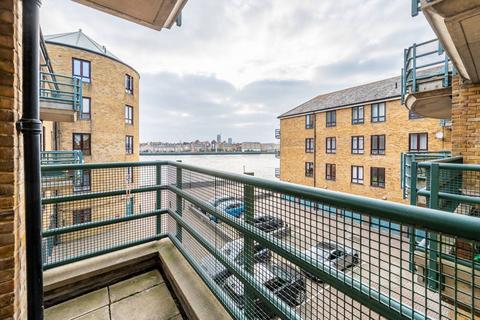 2 bedroom flat for sale, Narrow Street, E14, Canary Wharf, London, E14