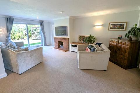 4 bedroom detached house to rent, Strawberry Fields, Woking GU24