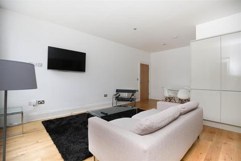 3 bedroom apartment to rent, Chaucer Building, Newcastle Upon Tyne NE1