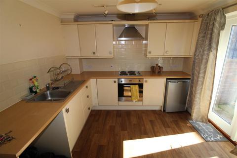 2 bedroom flat to rent, Milliners Place, Matthew Street, DUNSTABLE