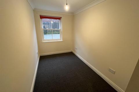 2 bedroom flat to rent, Milliners Place, Matthew Street, DUNSTABLE