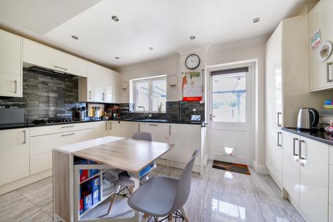 71 Eastbury Road, Watford, WD19 4JN