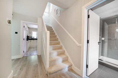 71 Eastbury Road, Watford, WD19 4JN