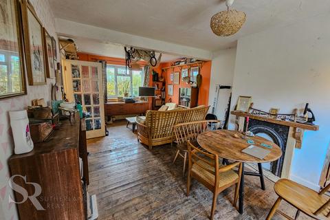 25 Beard Crescent, New Mills, High Peak, SK22 4LH