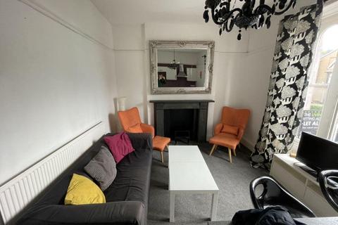 3 bedroom flat to rent, Mansel Street, City Centre, Swansea