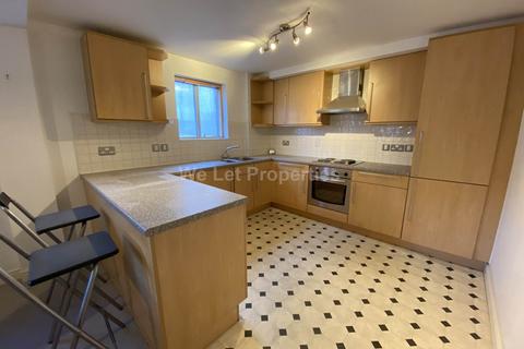 2 bedroom apartment to rent, Whitworth Street West, Manchester M1