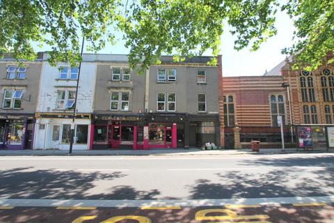 2 bedroom maisonette to rent, Cheltenham Road, Bristol BS6