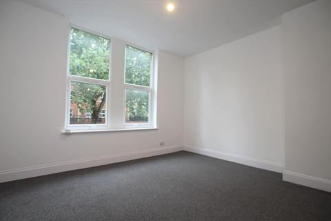 2 bedroom maisonette to rent, Cheltenham Road, Bristol BS6