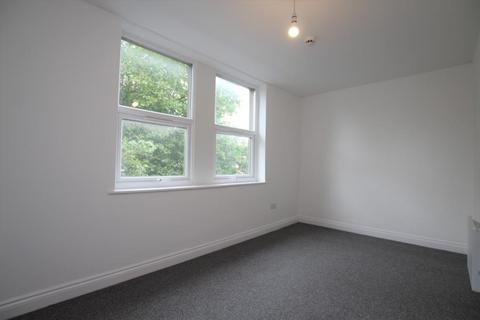 2 bedroom maisonette to rent, Cheltenham Road, Bristol BS6