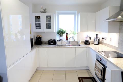 undefined, Fairlands Court, Hunting Place, Hounslow TW5