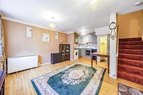 1 bedroom terraced house for sale, High Wycombe,  Buckinghamshire,  HP12