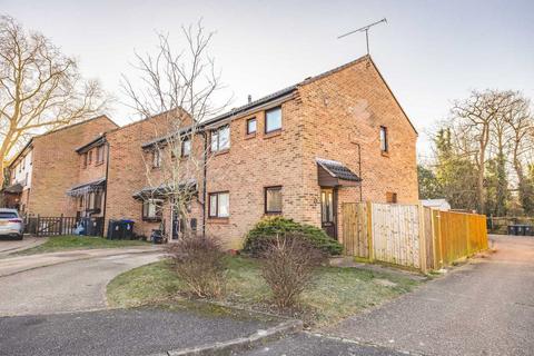 3 bedroom end of terrace house for sale, Bishops Orchard, Farnham Royal SL2