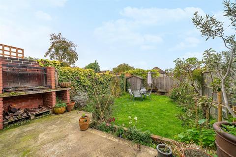 54 Howberry Road, Thornton Heath, CR7 8HY
