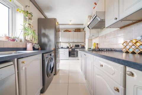 54 Howberry Road, Thornton Heath, CR7 8HY