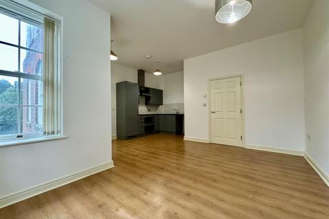 2 bedroom ground floor flat to rent, Paradise Walk, Bexhill-On-Sea TN40